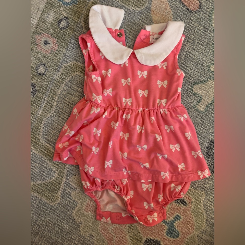 Angel Dear Bow Outfit